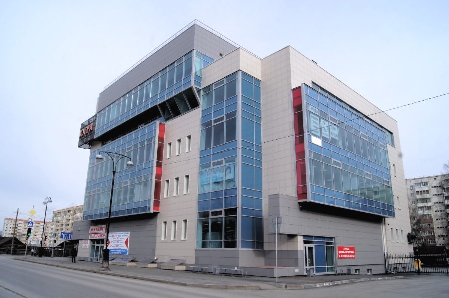 Продажа арендного бизнеса – этаж в бизнес-центре «Югра», г. Тобольск
